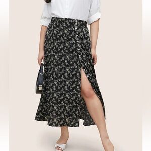 BloomChic Plus Size 2XL Ditsy Floral Split Side Pocket Button Detail Skirt us18